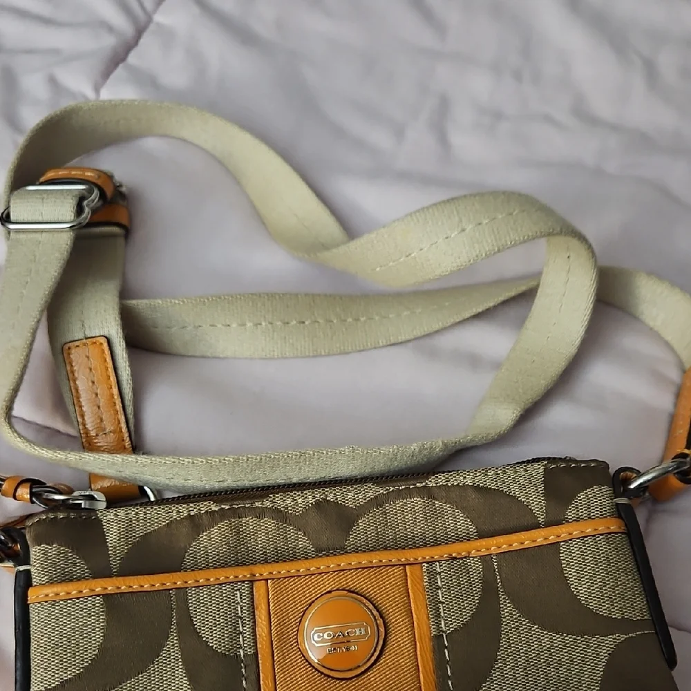 Coach Tan and Orange Crossbody Bag - Picture 2 of 8